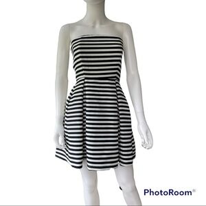 Sans Souci Strapless Fit /Flare Mini Dress Size Small